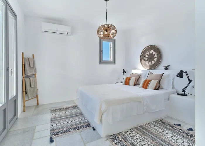 Iokasti Luxury With Private Pool & Sea Views-12 Guests * Drios