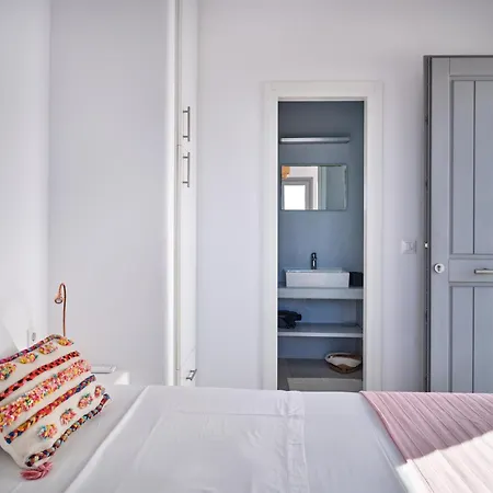 Iokasti Luxury With Private Pool & Sea Views-12 Guests * Drios