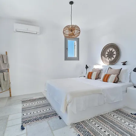 Iokasti Luxury With Private Pool & Sea Views-12 Guests * Drios